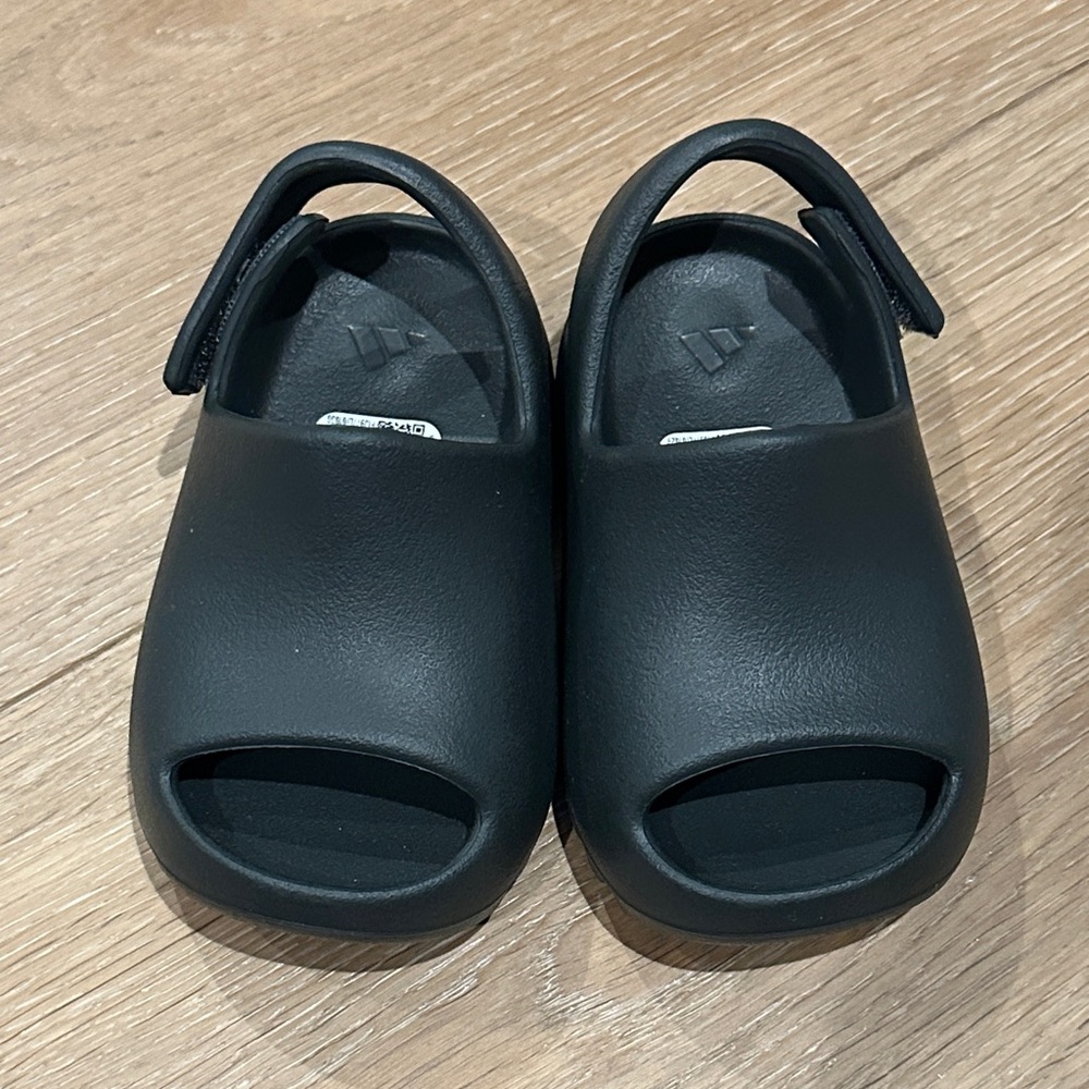 adidas Kids Black Slide Sandals (Yeezy)